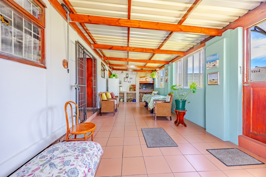 3 Bedroom Property for Sale in Bothasig Western Cape